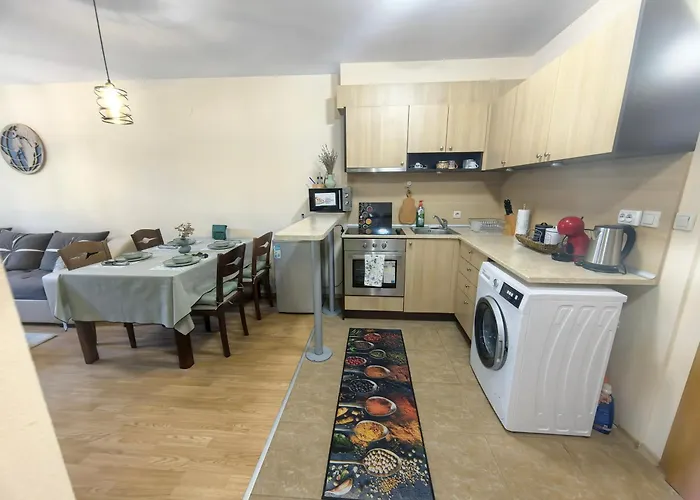 Апартамент Garden Aspen A008 *